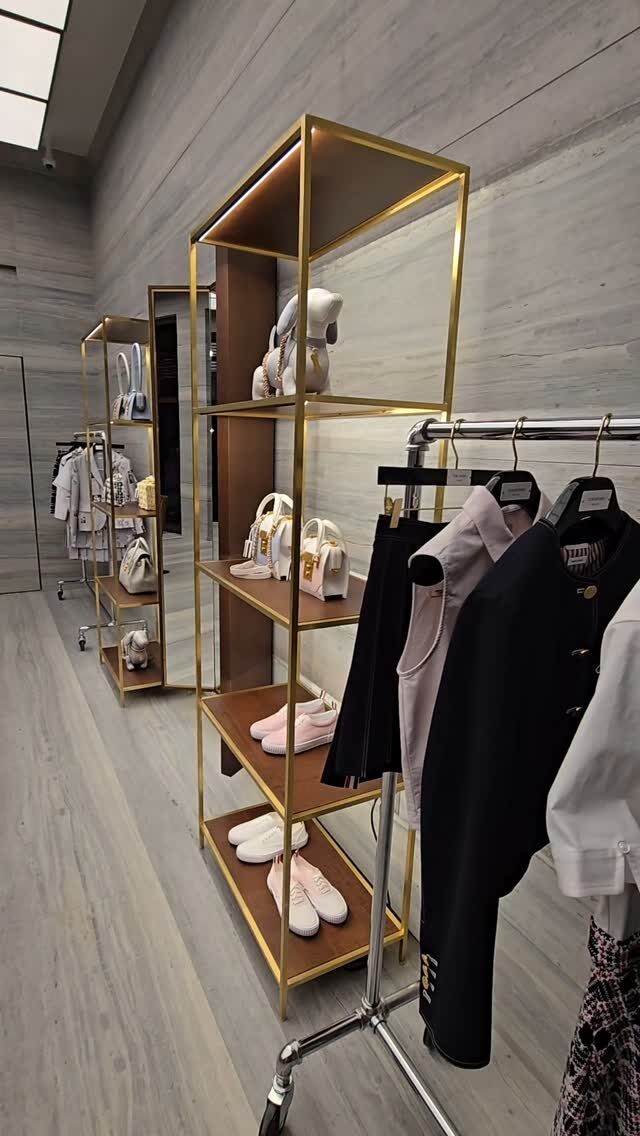 Instagram post from richshopft. This post is in position 3.