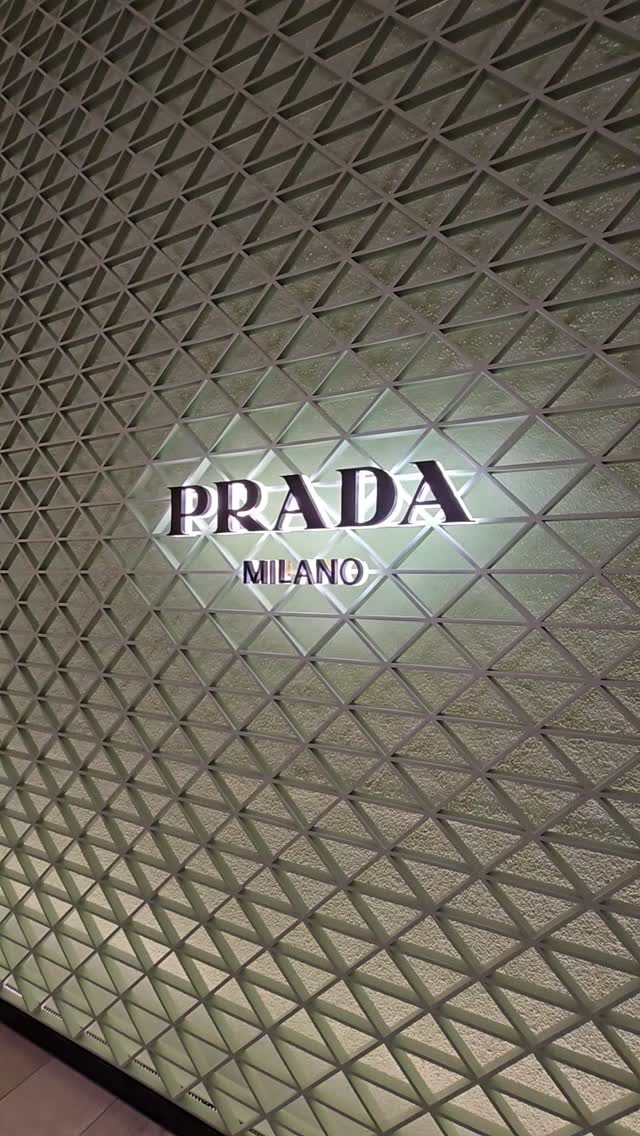 Instagram post from richshopft. This post is in position 1.